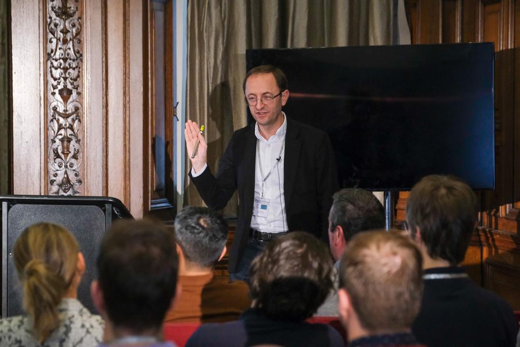 Prof. Eduard Hryha speaking at the second joint MAPP and CAM2 workshop. - Eduard Hryha, Professor in Powder Metallurgy and Metal Additive Manufacturing at Chalmers University of Technology, director of the CAM2 centre, speaking at the second joint MAPP and CAM2 workshop.